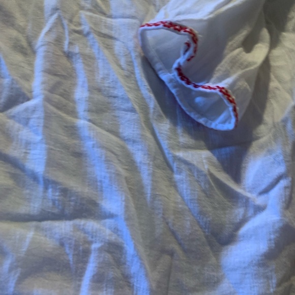 Talbots White Blouse with Red Embroidery Size Large P - Picture 3 of 7